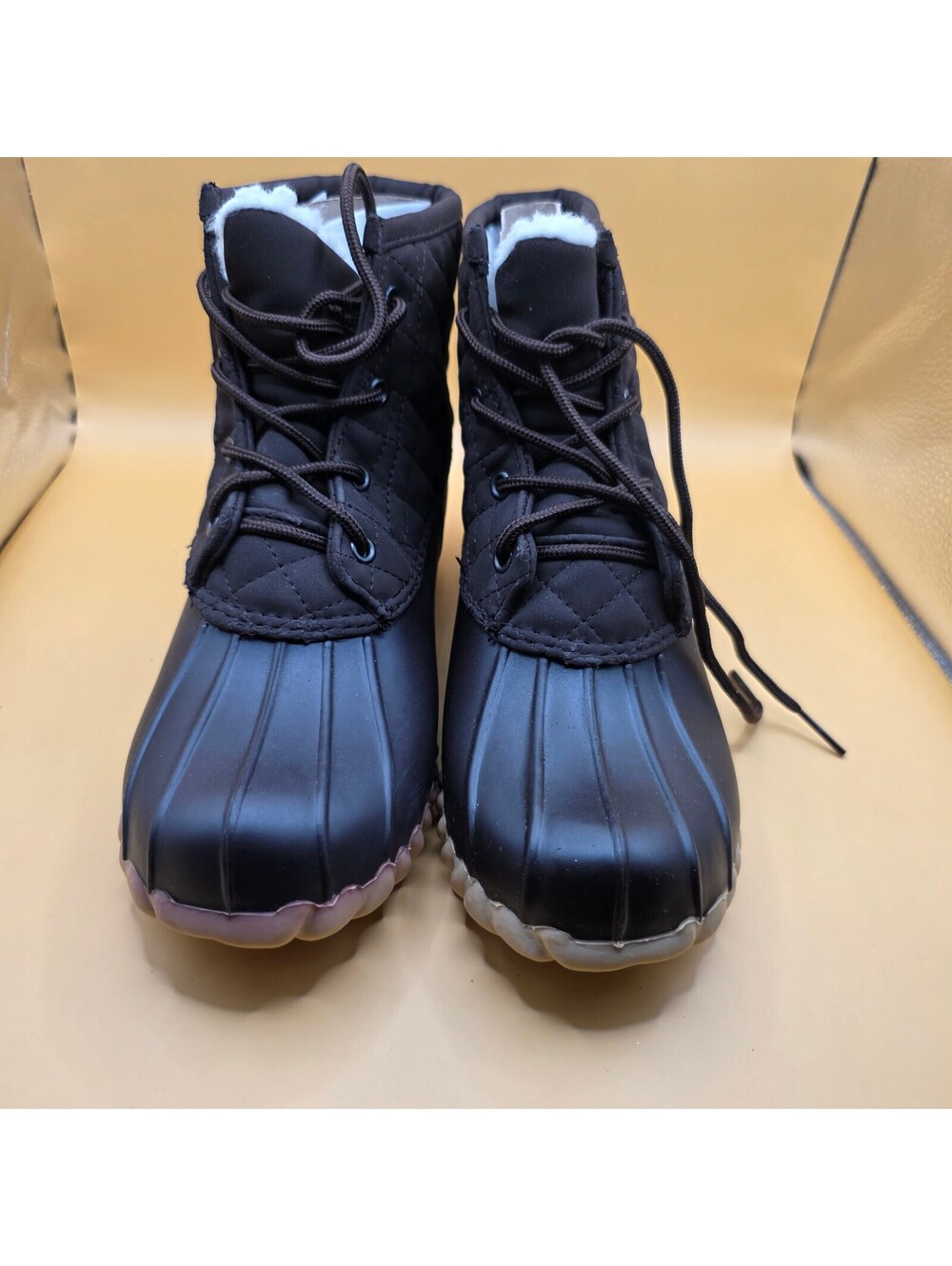 Outwoods Womens Quilted Duck Boots Brown Black Faux Fur Lined Lace Up Size 6